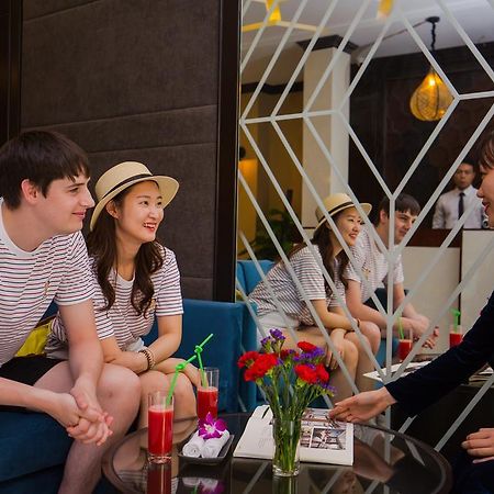La Sante Hotel & Spa Hanoi Exterior photo