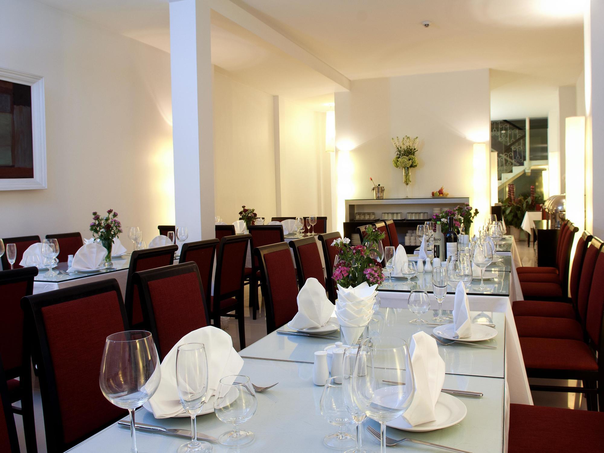 La Sante Hotel & Spa Hanoi Exterior photo