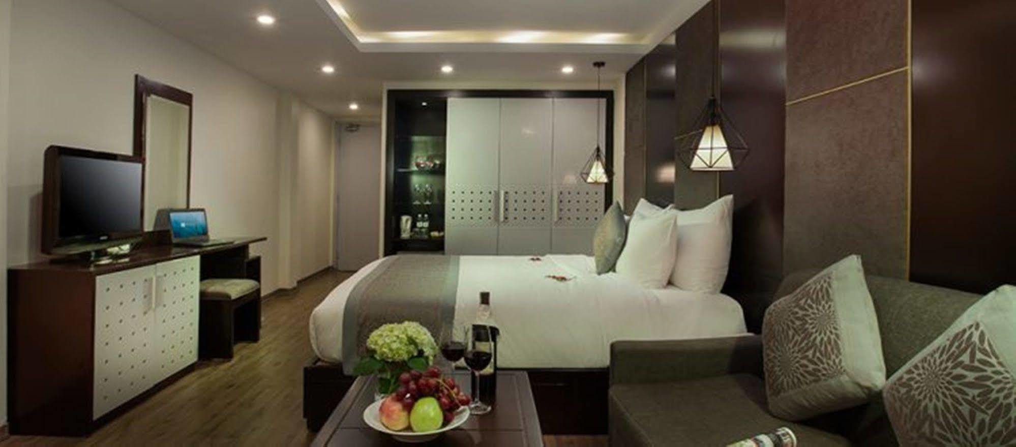 La Sante Hotel & Spa Hanoi Exterior photo